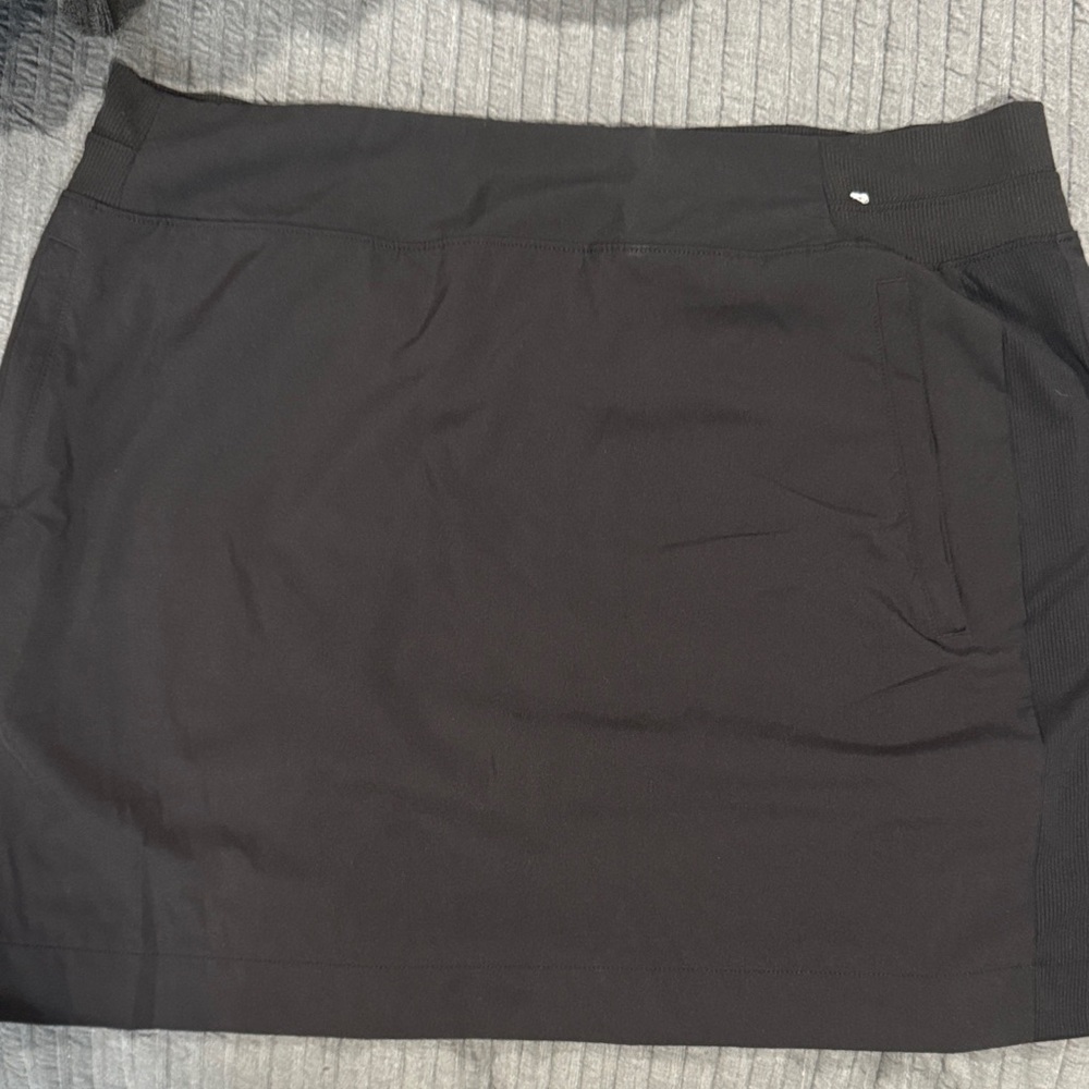 Chic Black Mini Skirt